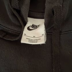 black nike hoodie