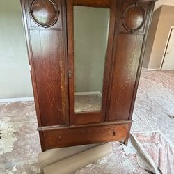 Armoire