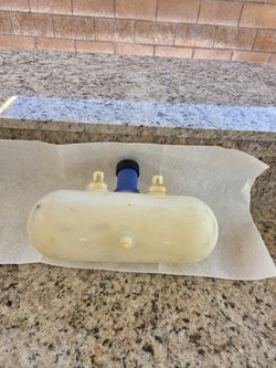 VW BEETLE WINDSHIELD WASH WATER BOTTLE RESERVOIR