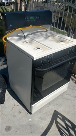 Stove good condition oven works