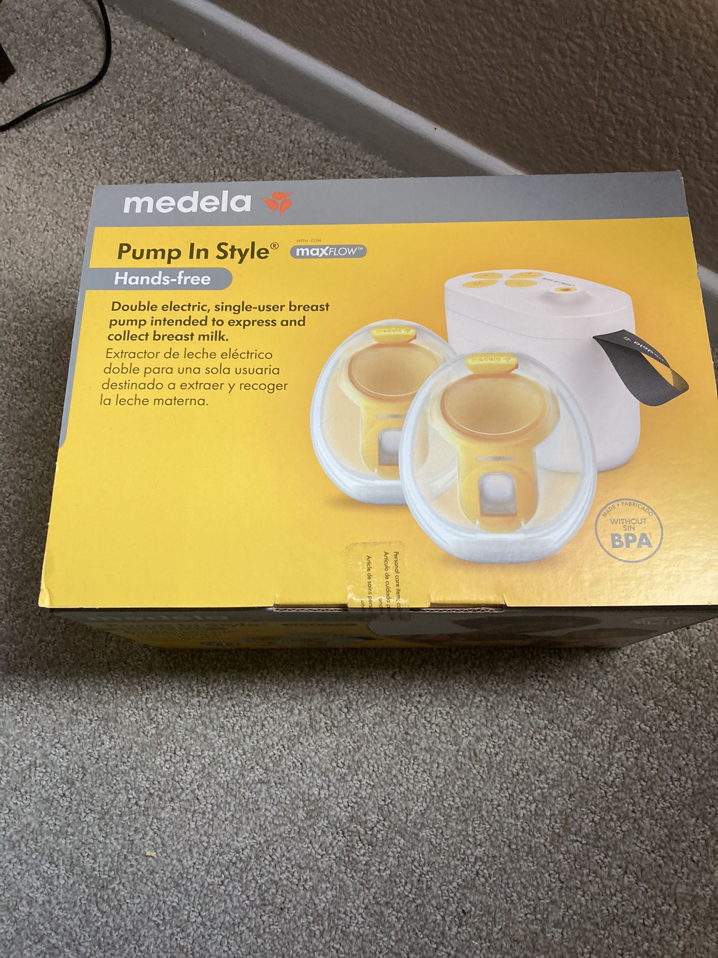 New In Box Medela Pump in Style Hands Free