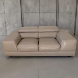 Modani Italy Light Gray Leather Modern Contemporary Loveseat