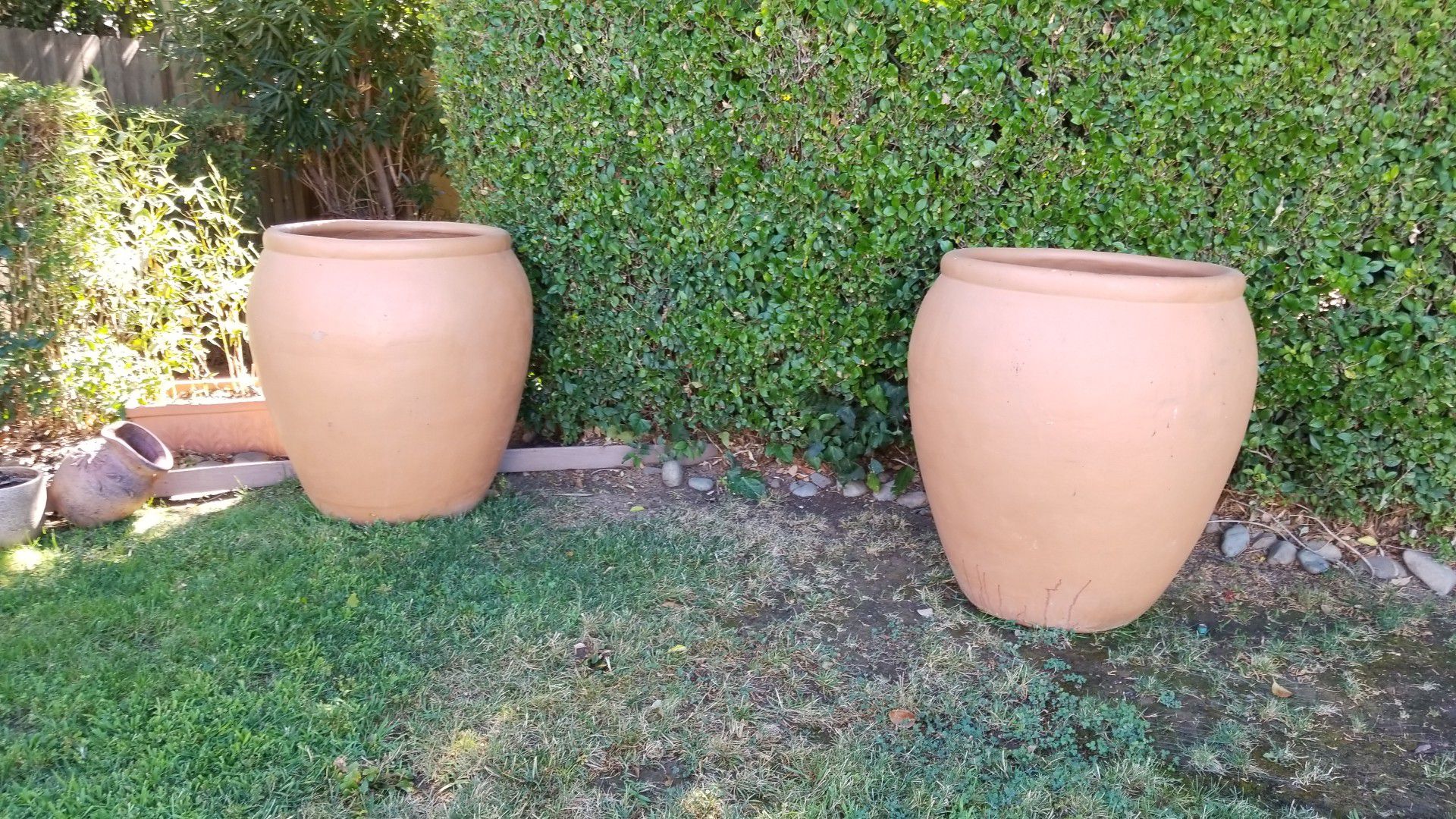 Matching set clay pots