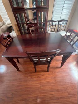 Dining Table 6 chairs