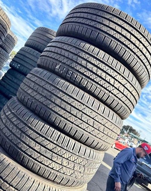 235 50 19 Continental Tires Con 80% De Vida Las 4tires 🚦🏈🏈