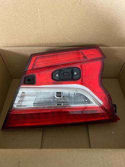 2018-2021 Honda Accord RH Tail Light ASSY OEM Part# 34150-TVA-A013-M1