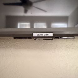 55” Samsung smart tv