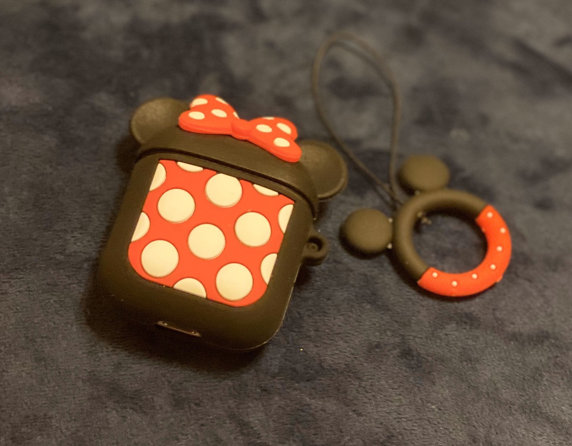 Minnie Mouse AirPods silicon protective case