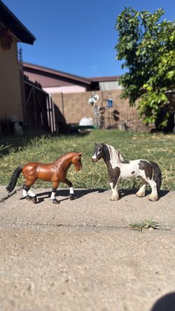 2007 and 2004 not being made anymore Schleich horses