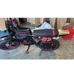 BRAND NEW ELECTRIC MOTOR BIKE