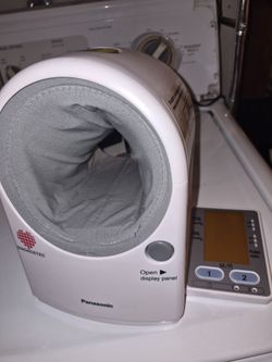 Blood pressure monitor