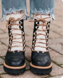 Marc Fisher Izzie black boot size 7-8 sherpa winter