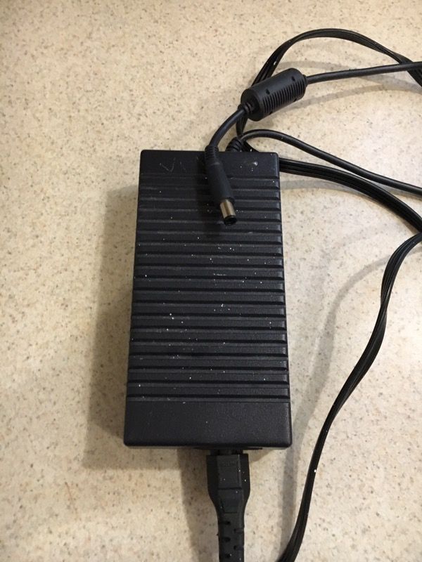Dell ac/dc power adapter