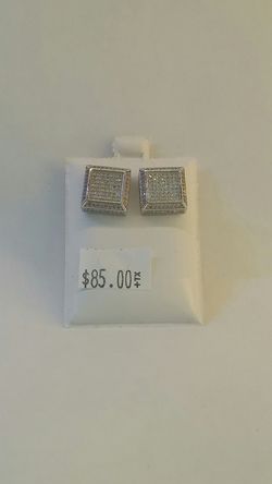 Sterling silver screw back earings
