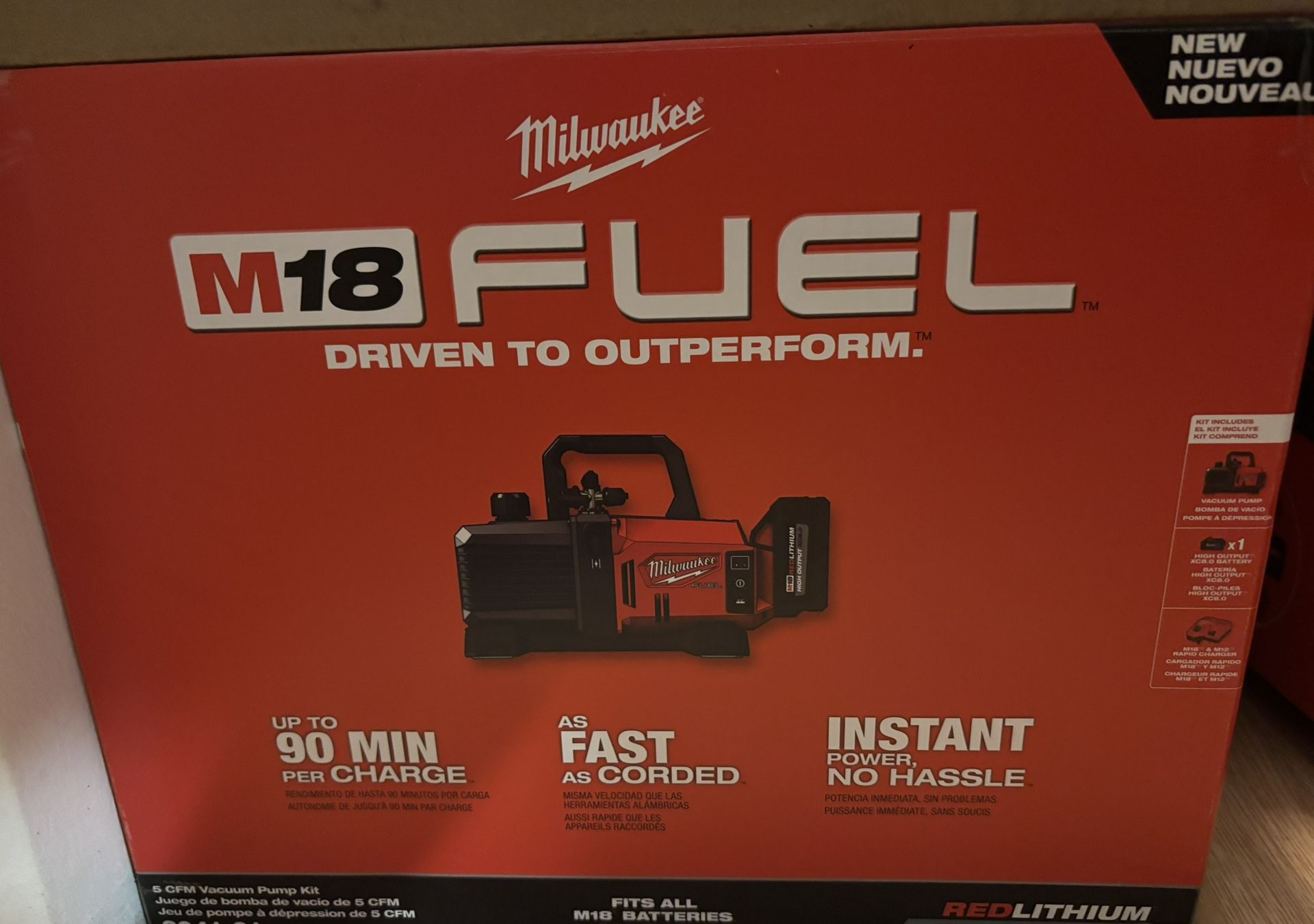 Milwaukee M18 Fuel Power Tool Vacuum Pump Kit