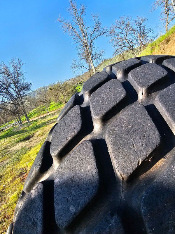 Free Water Filled Tractor Rims And Tires