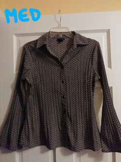 Ladies Size Medium Blouse 