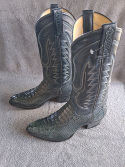 Crocodile Cowboy/Cowgirl Boots. New. Size 7 1/2 men's. $240.