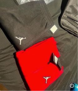 SZ 6 KIDS JORDAN SWEATSUIT NEW