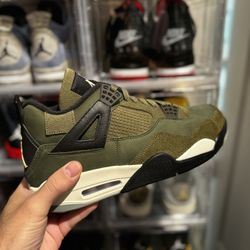 Jordan 4 11.5M (Olive)