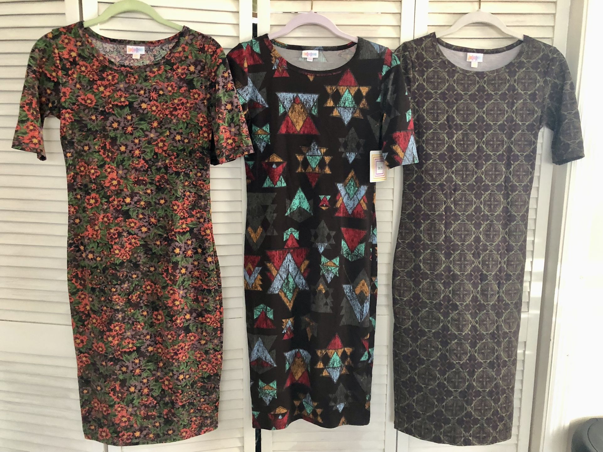 LULAROE Sz XXS Lot of 3 JULIA Dresses multicolored