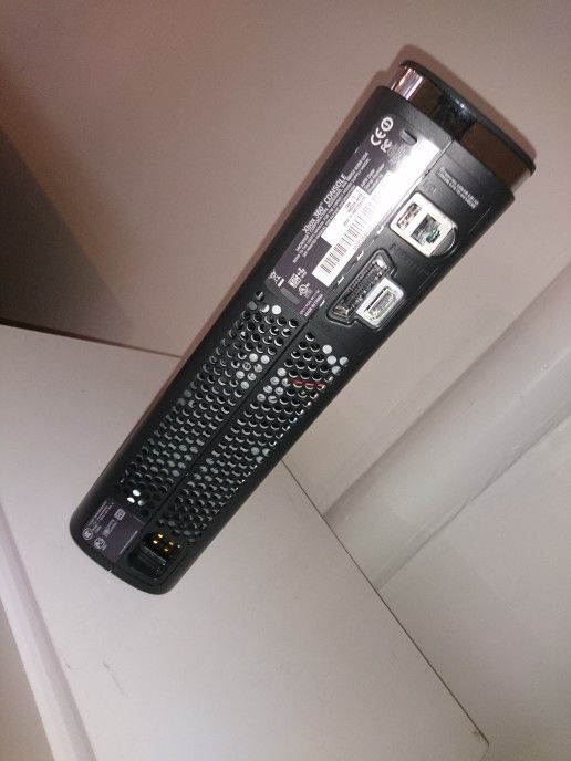 Xbox 360 Elite Back