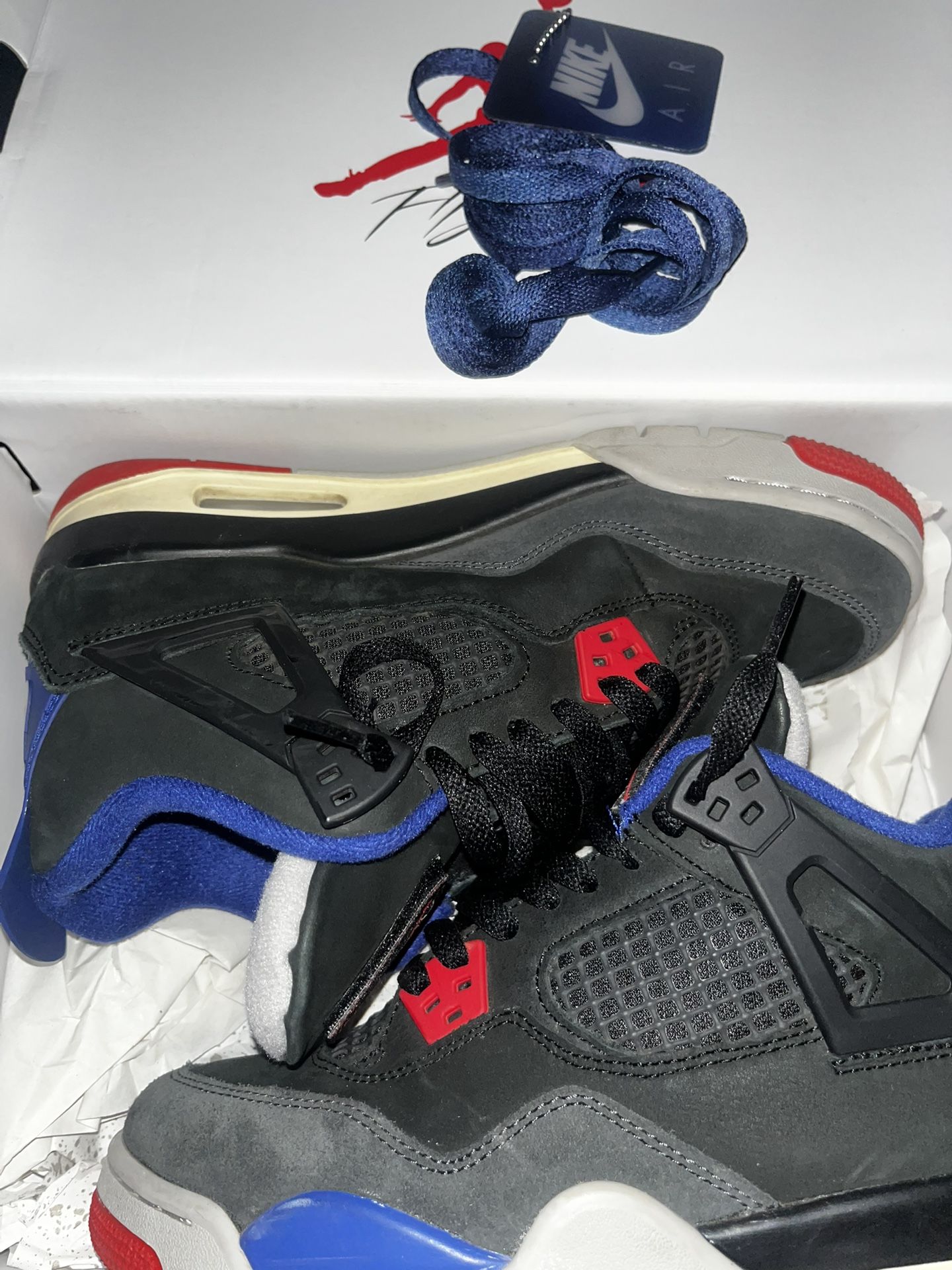 Jordan 4 Rare Air