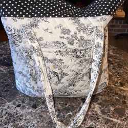 Ladies 15”x15” Sweet Olive Designs black & white like new tote bag