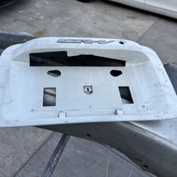 97-01 Honda Cr-v Tailgate Rear License Trim Bracket