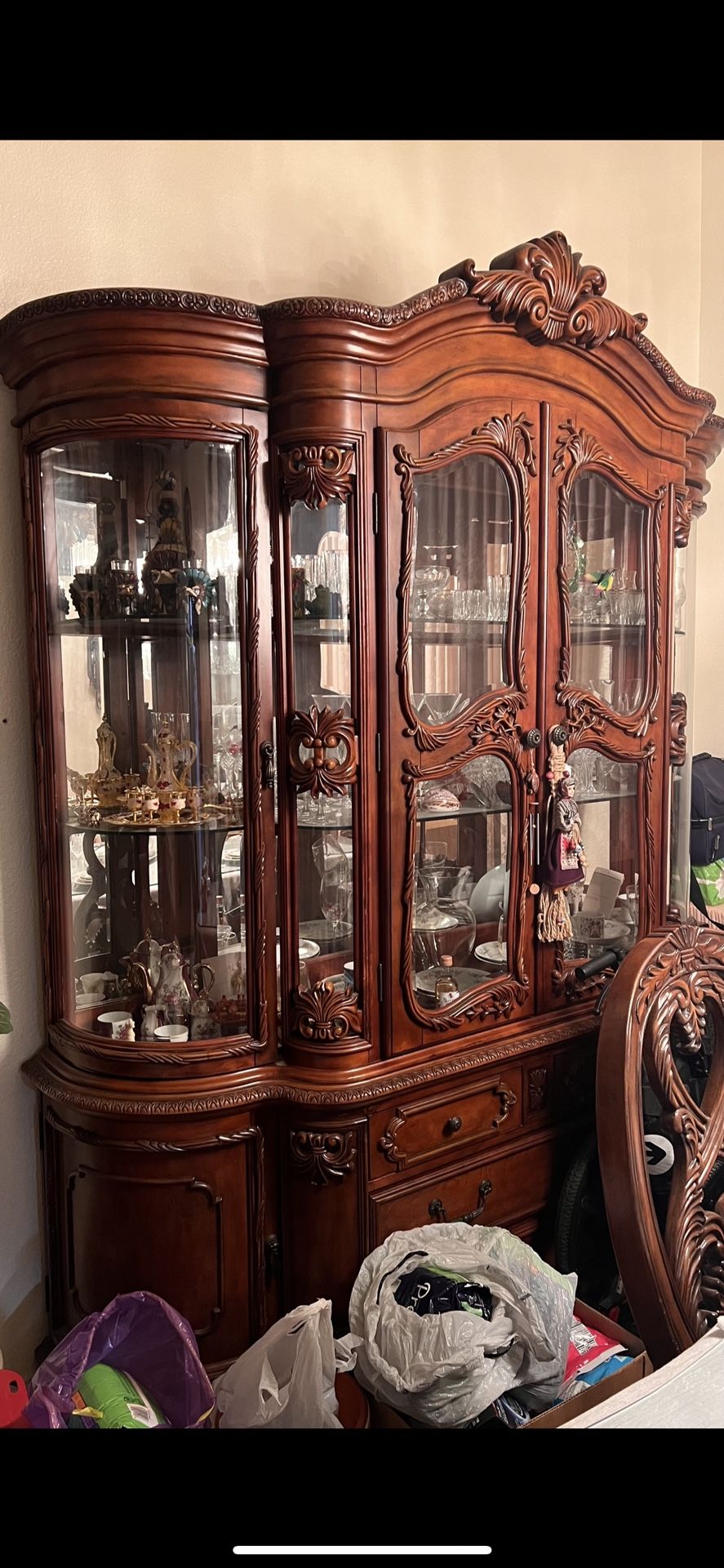 China Cabinets And Table And Chairs 