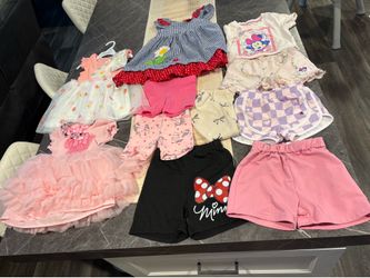 Babygirl 2T clothing like new