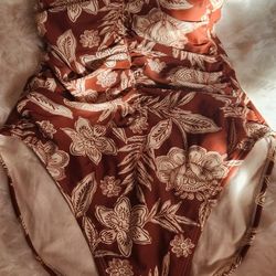 New Juniors Swimwear Size XS 2-1 Pieces And 1 Botton