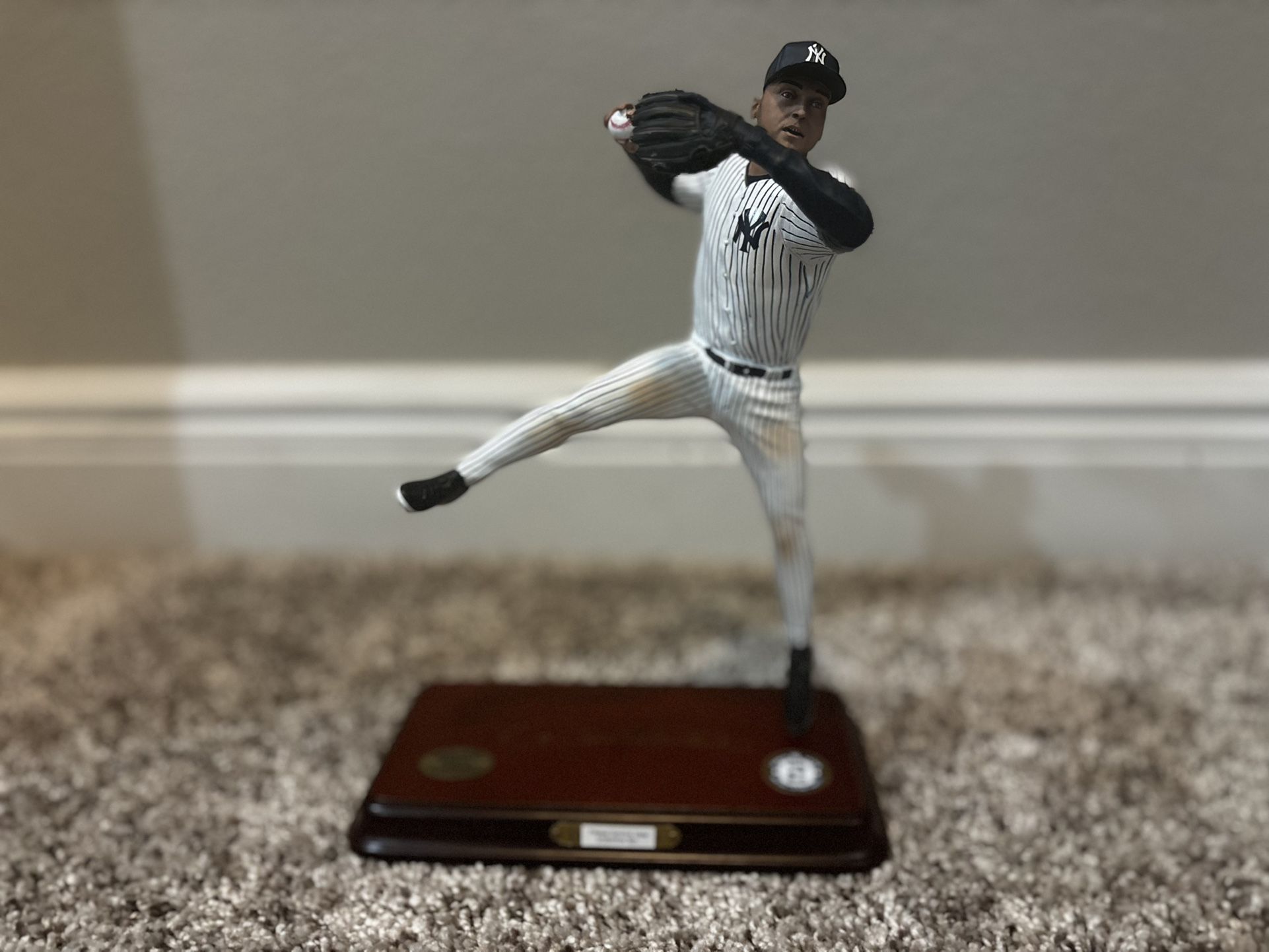 Danbury Mint Derek Jeter Figurine #285 – With Box & COA