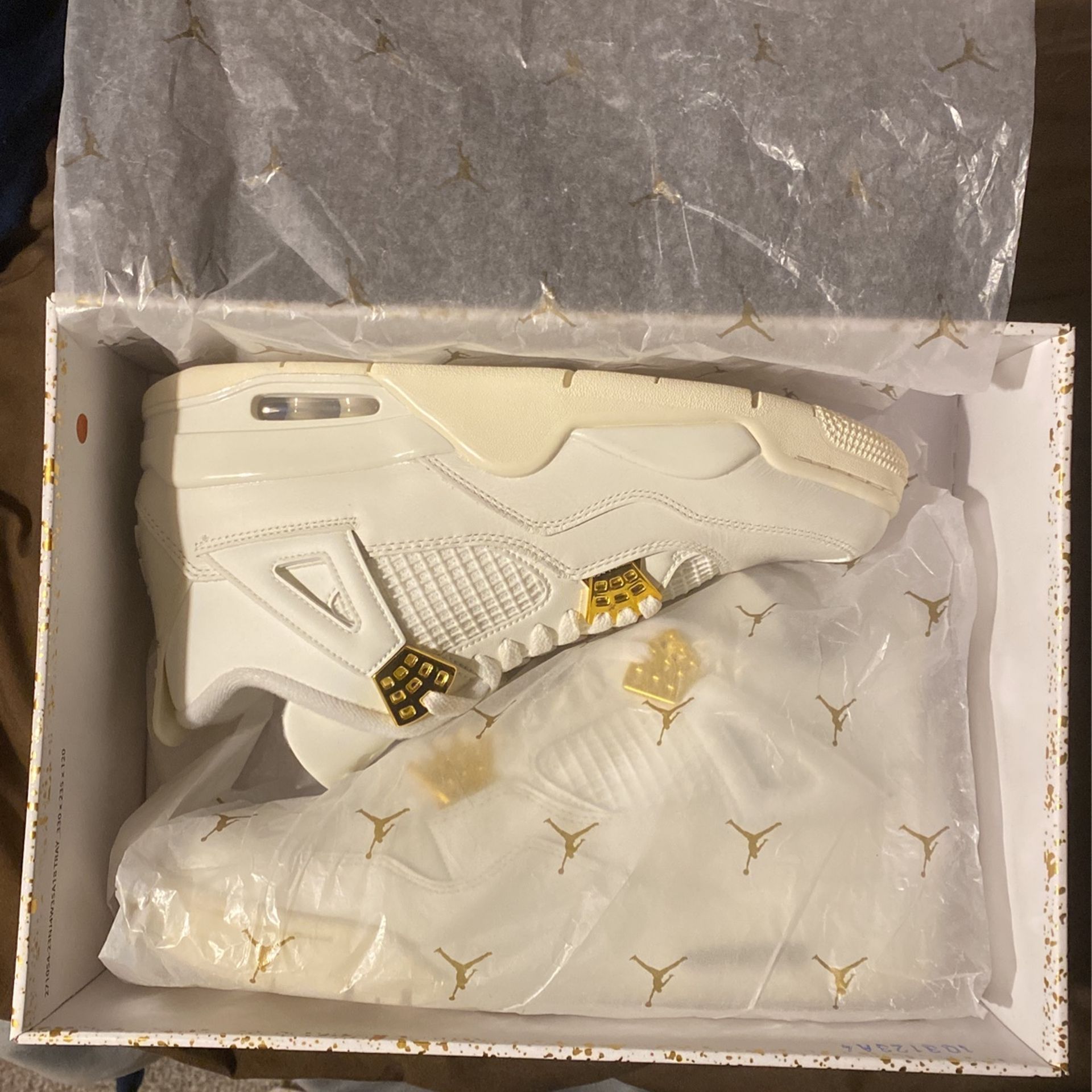 Air Jordan Four Metallic Gold Size 9 Men