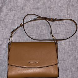 Micheal Kors Crossbody Purse