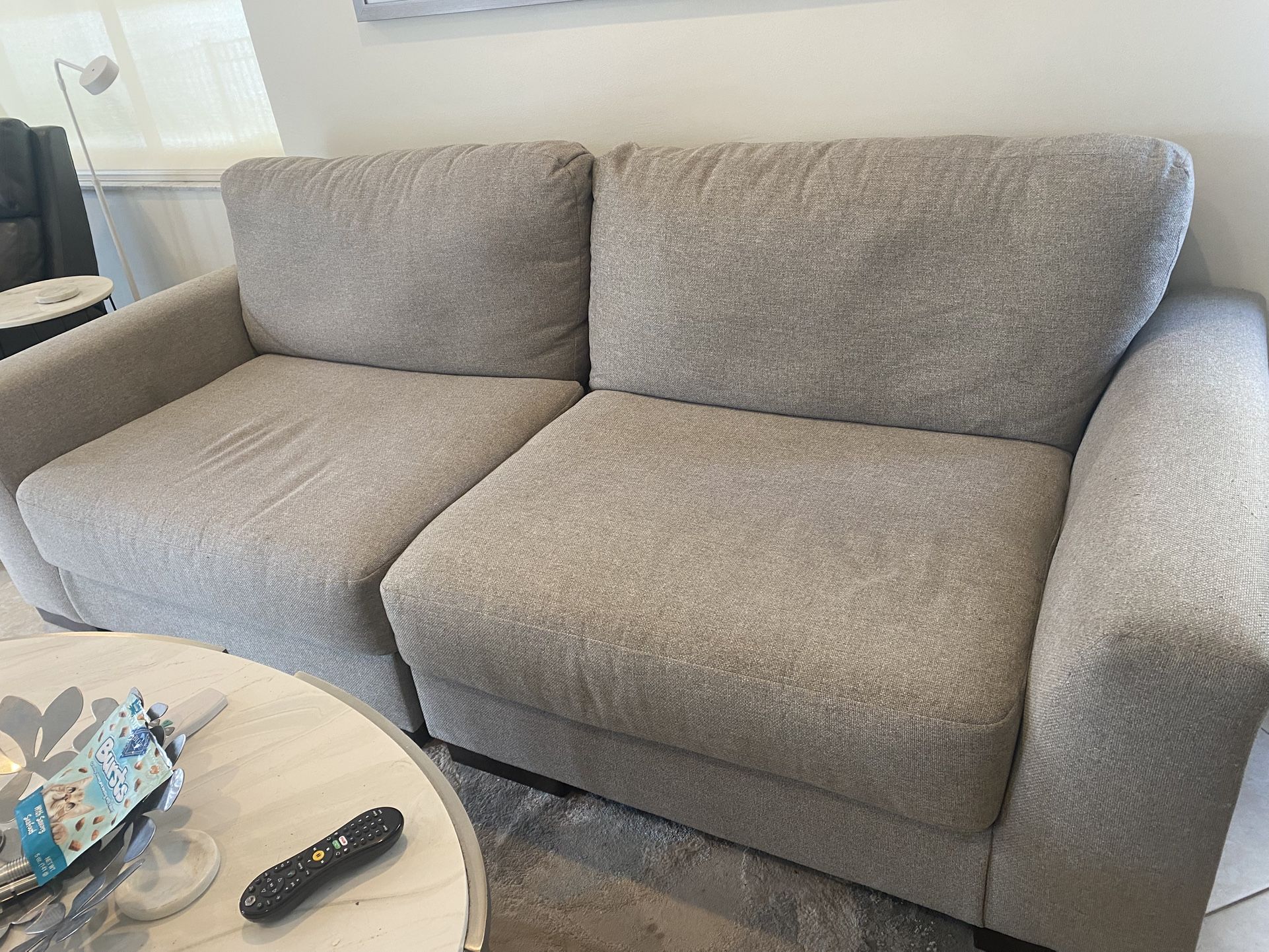Sofa / Couch