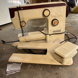 Sewing Machine 