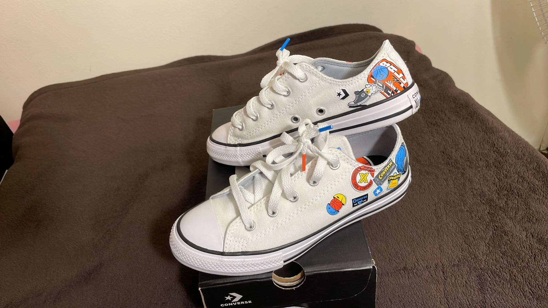 CONVERSE
