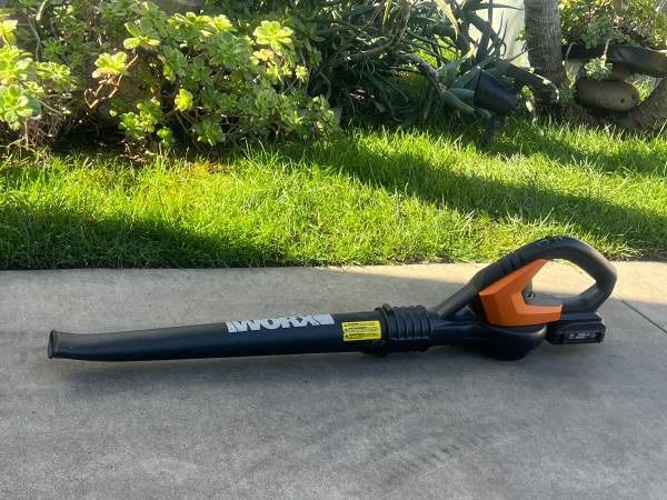 └➤➤➤Light Weight WORX | WG545 | 20V | Cordless Leaf Sweeper/Blower