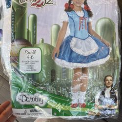Halloween Costumes 