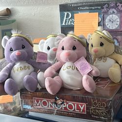 Precious Moments - Tender Tails Angel Bears 