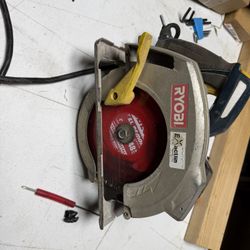 Ryoby Cerucho - Circular Saw 