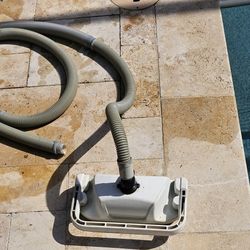 PENTAIR Great White pool cleaner - Kreepy Krawly