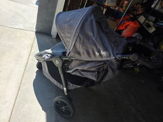 Bfree sport stroller and carseat with 2 bases