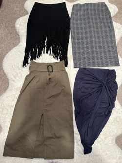 Bundle Skirt ( Size Small)($25 For All)