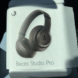 Beats Studio Pro