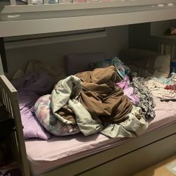 Bunk Bed Set With Trundle Bed On Bottom So Three Beds In One