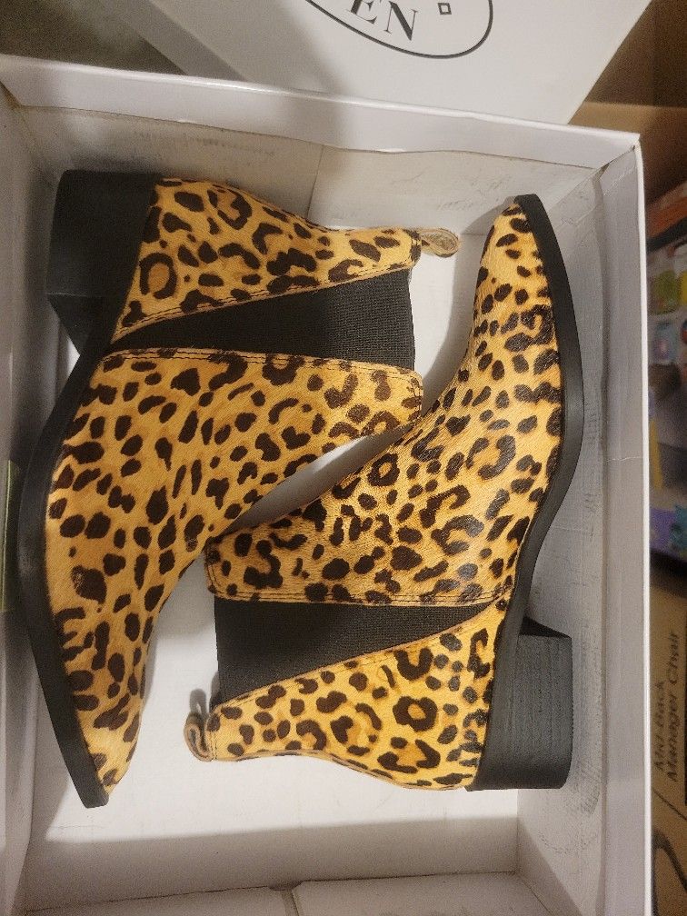 Steve Madden Boots