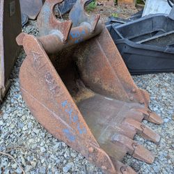 20" Quick Connect Excavator Bucket 