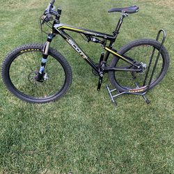Scott Spark 15 Mountain Bike